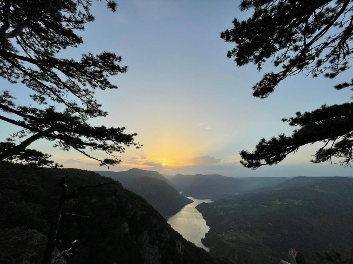 Tilia Cottage Banjska Stena Mitrovac Bagian luar foto